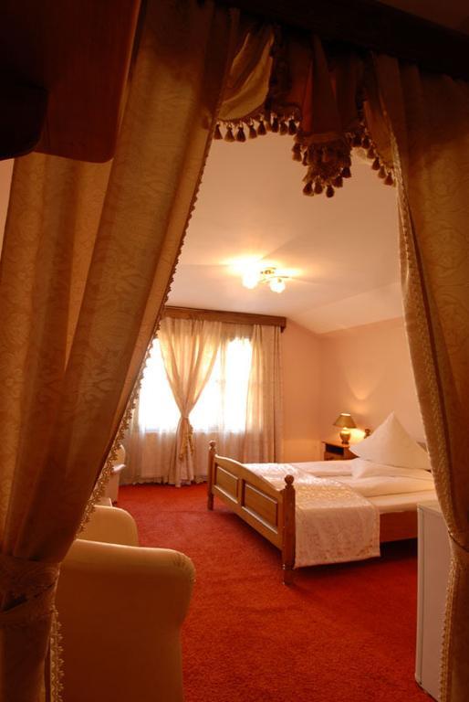 Villa Hera Băile Herculane 部屋 写真